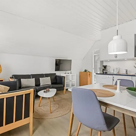 Apartamento Lotte - 2-3km From The Sea By Interhome